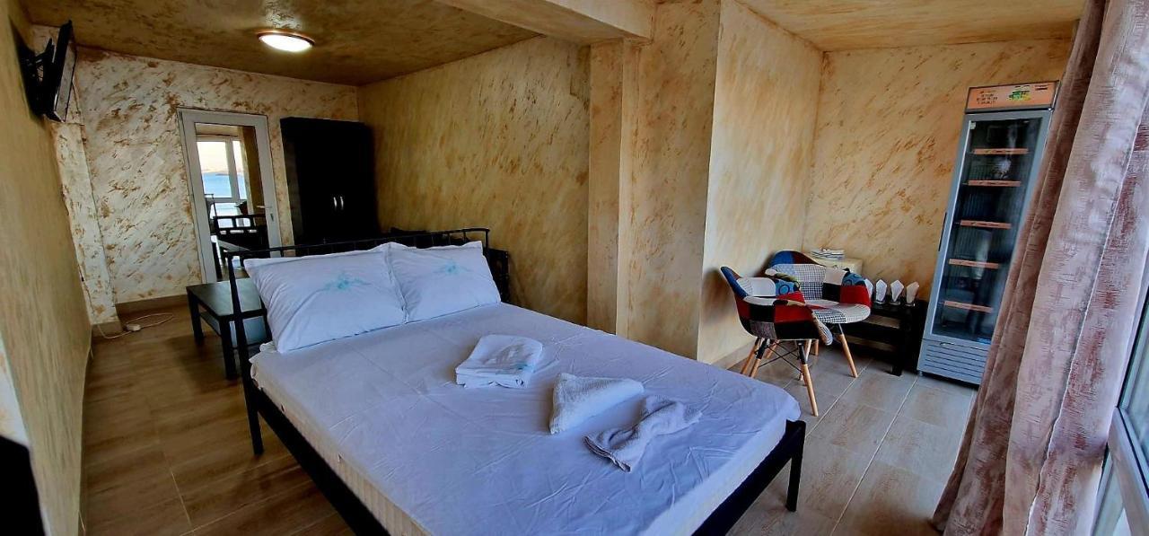 Lazy Lounge Apartments Mangalia Esterno foto